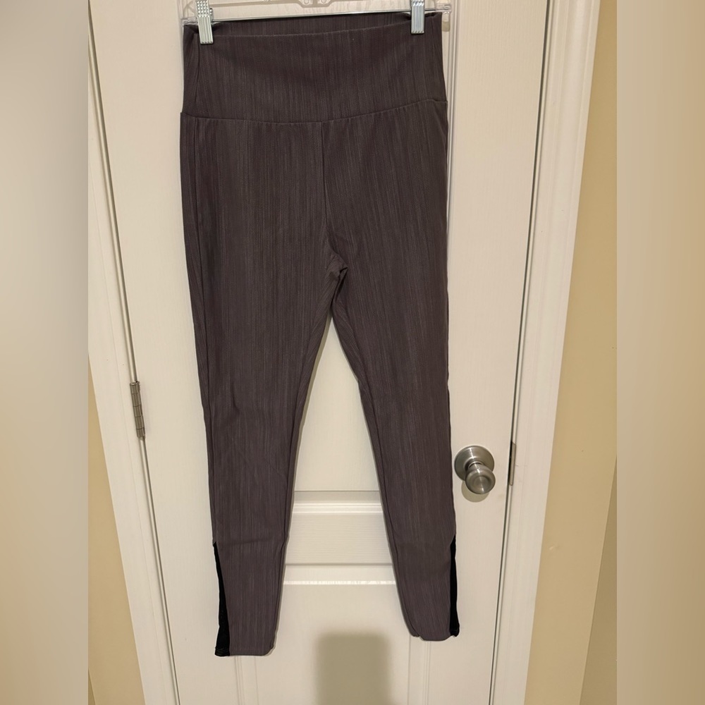 Agnes & Dora Grey Knit Jeggings